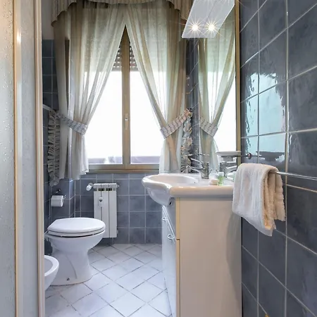 Elegant - Coliseum - Self Check In & Access Apartment Rom